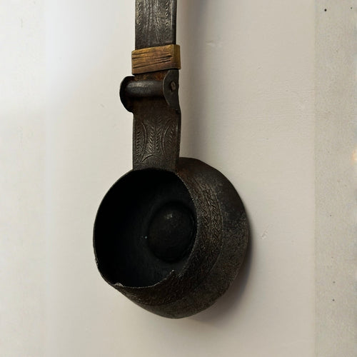 Antika Pirinç Bilezikli Ahşap Kepçe (c. 1840–1890)